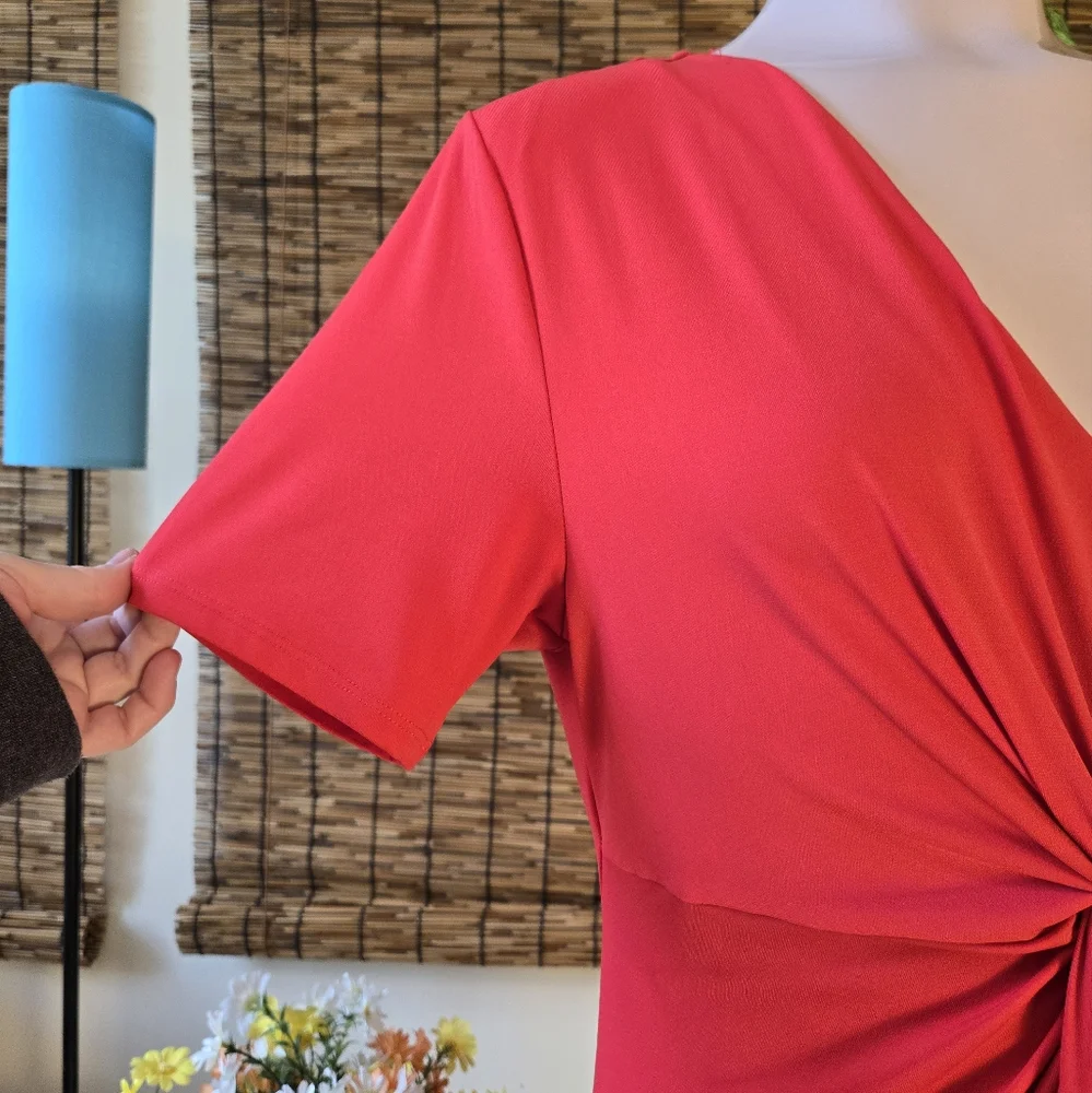 NWT Elegant V-Neck Twist Torso Clingy Maxi Dress